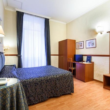 Hotel Paris Rome Bagian luar foto