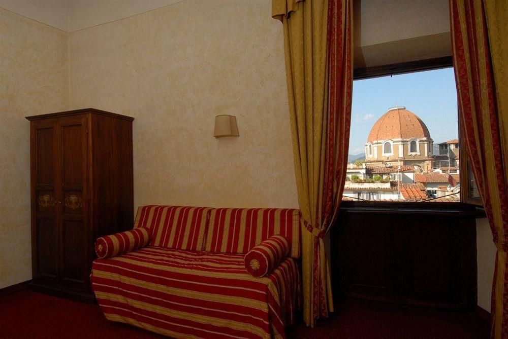 Hotel Paris Rome Bagian luar foto