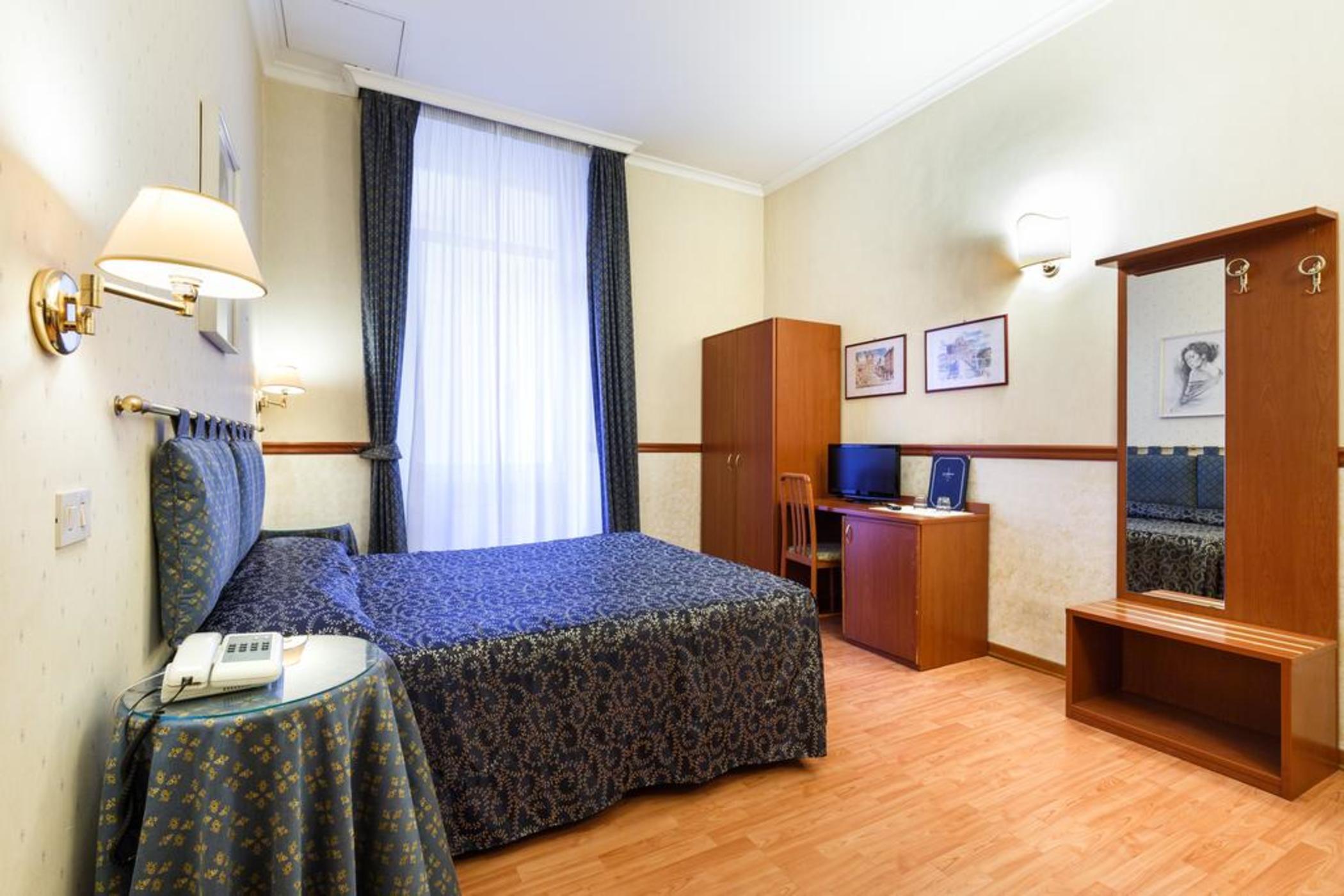 Hotel Paris Rome Bagian luar foto