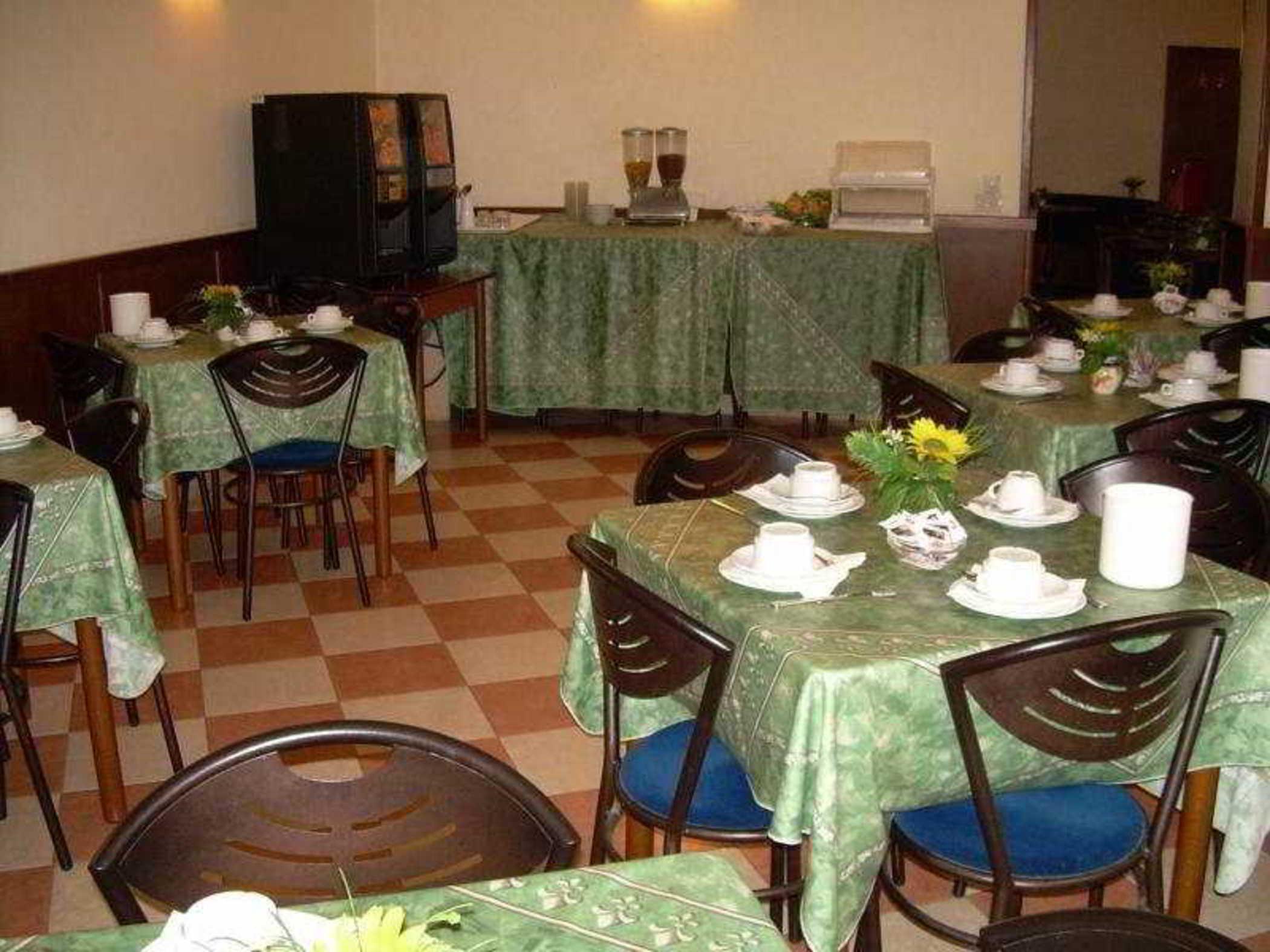 Hotel Paris Rome Bagian luar foto