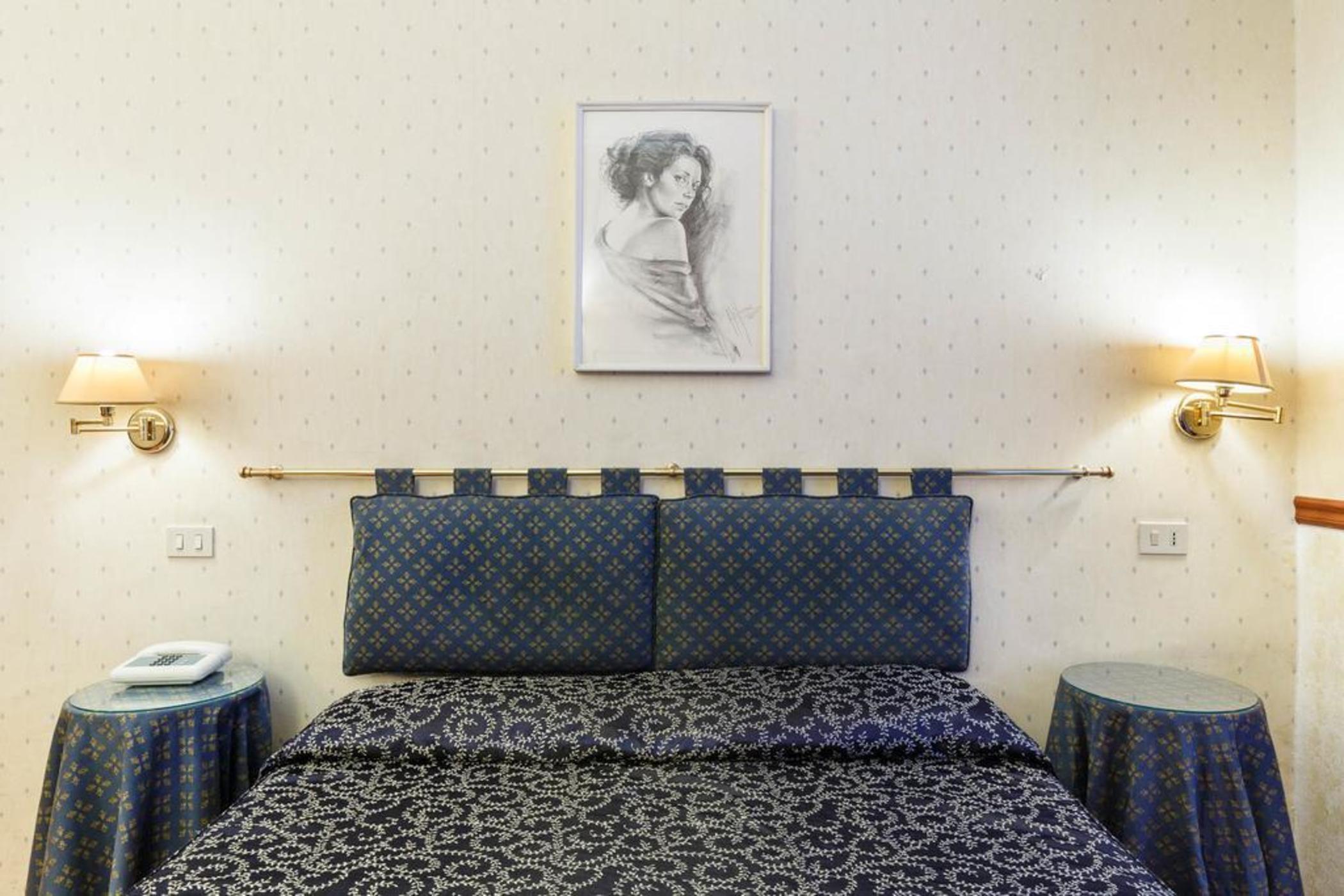 Hotel Paris Rome Bagian luar foto