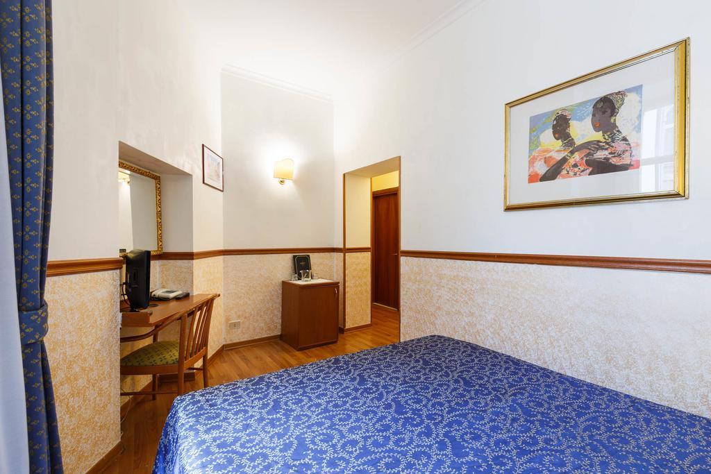 Hotel Paris Rome Bagian luar foto
