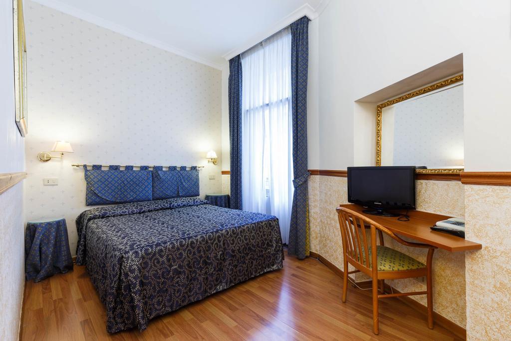 Hotel Paris Rome Bagian luar foto
